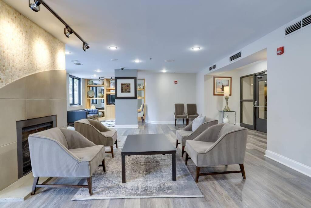 Gorgeous 1 Bedroom Condo At Ballston Place With Gym Арлингтън Екстериор снимка