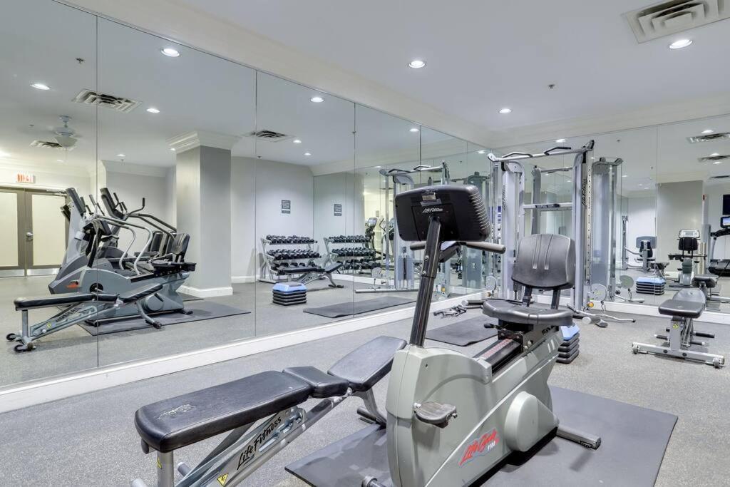 Gorgeous 1 Bedroom Condo At Ballston Place With Gym Арлингтън Екстериор снимка