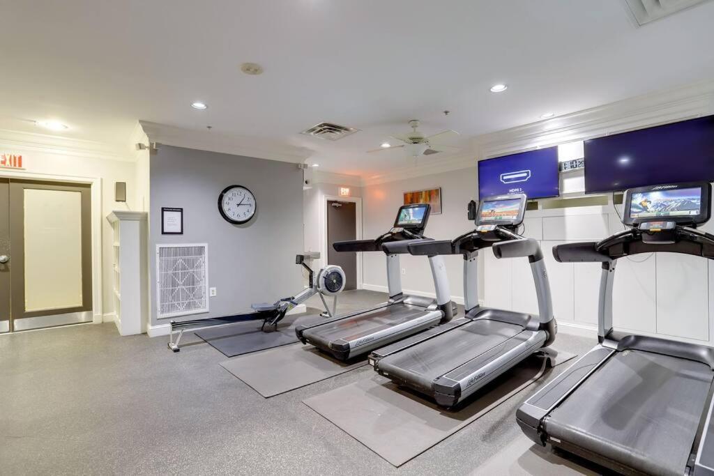 Gorgeous 1 Bedroom Condo At Ballston Place With Gym Арлингтън Екстериор снимка