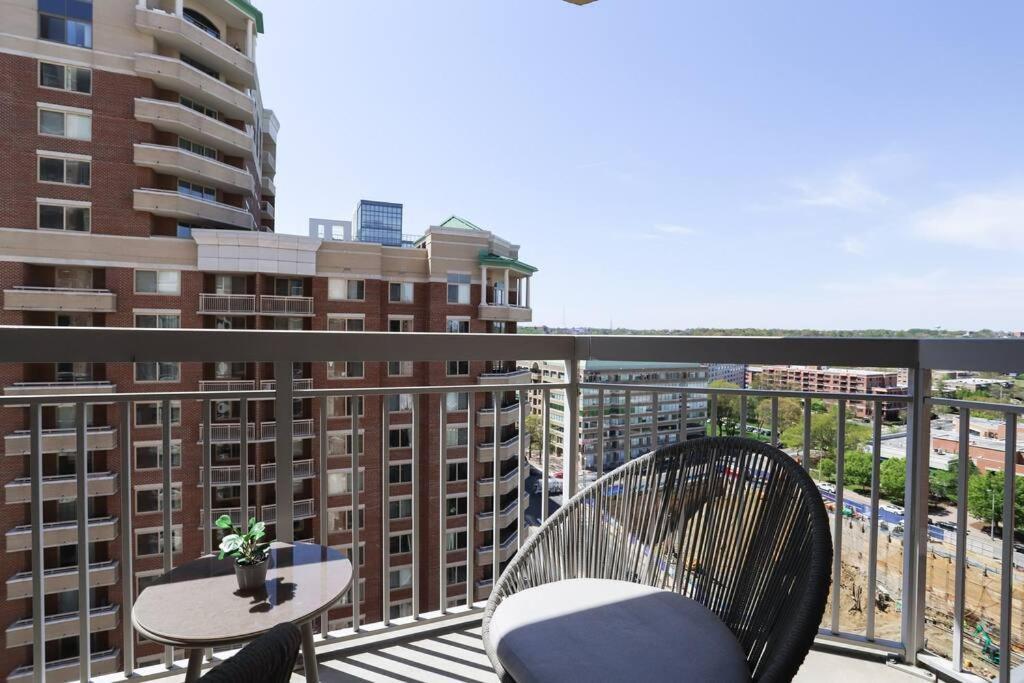 Gorgeous 1 Bedroom Condo At Ballston Place With Gym Арлингтън Екстериор снимка